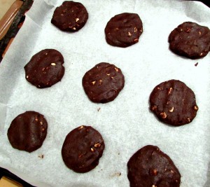 קוקילידה- עוגיות שוקולד צ'יפס לפני אפיה